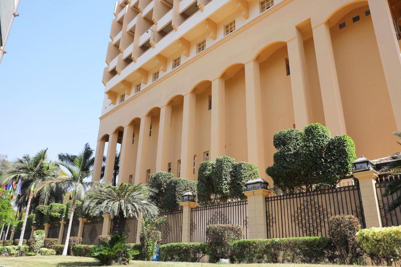 Triumph Plaza Hotel Cairo Exterior photo